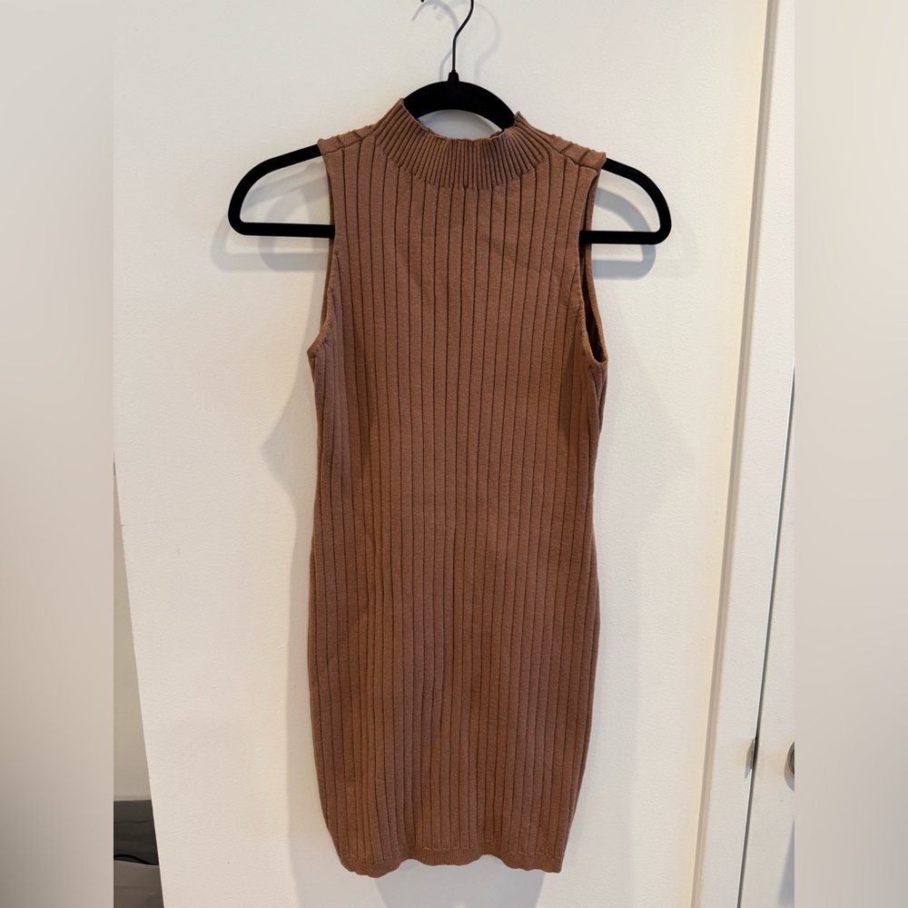 Sleeveless Ribbed Brown Dress